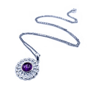 Χειροποίητο ασημένιο μενταγιόν (ήλιος) Αμέθυστος – Ο λίθος της ηρεμίας και της πίστης