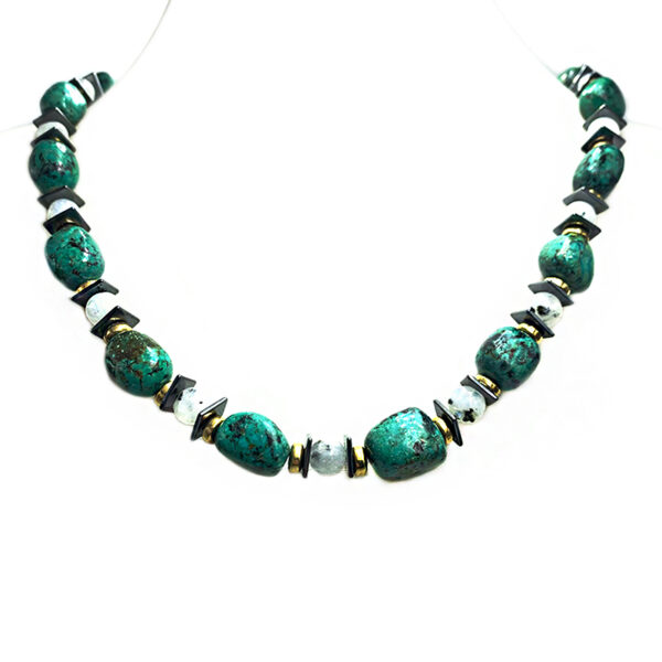 Χειροποίητο κολιέ με Τιρκουάζ (Turquoise) και Φεγγαρόπετρα (Moonstone) με Μαύρη Τουρμαλίνη eGAIA.gr