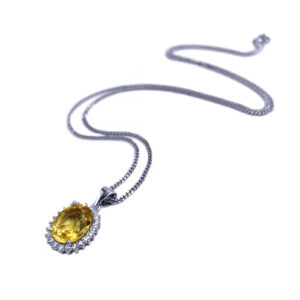 Χειροποίητο μενταγιόν Κιτρίνης (Citrine) οβάλ με ζιργκόν – Ο λίθος του πλούτου και της ευημερίας