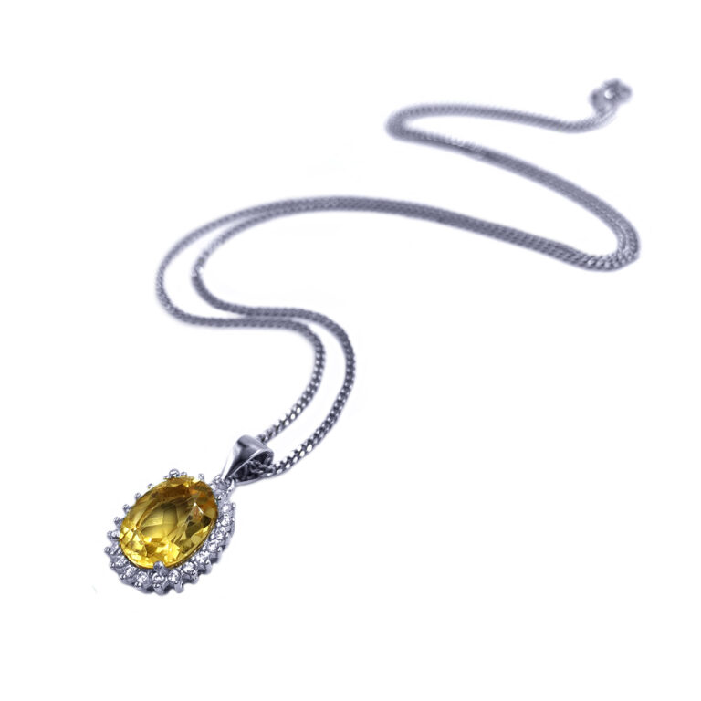 Χειροποίητο μενταγιόν Κιτρίνης (Citrine) οβάλ με ζιργκόν – Ο λίθος του πλούτου και της ευημερίας