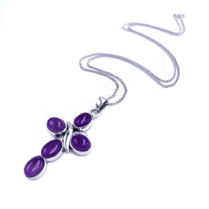 Χειροποίητος ασημένιος σταυρός Αμέθυστος – Ο λίθος της ηρεμίας και της πίστης