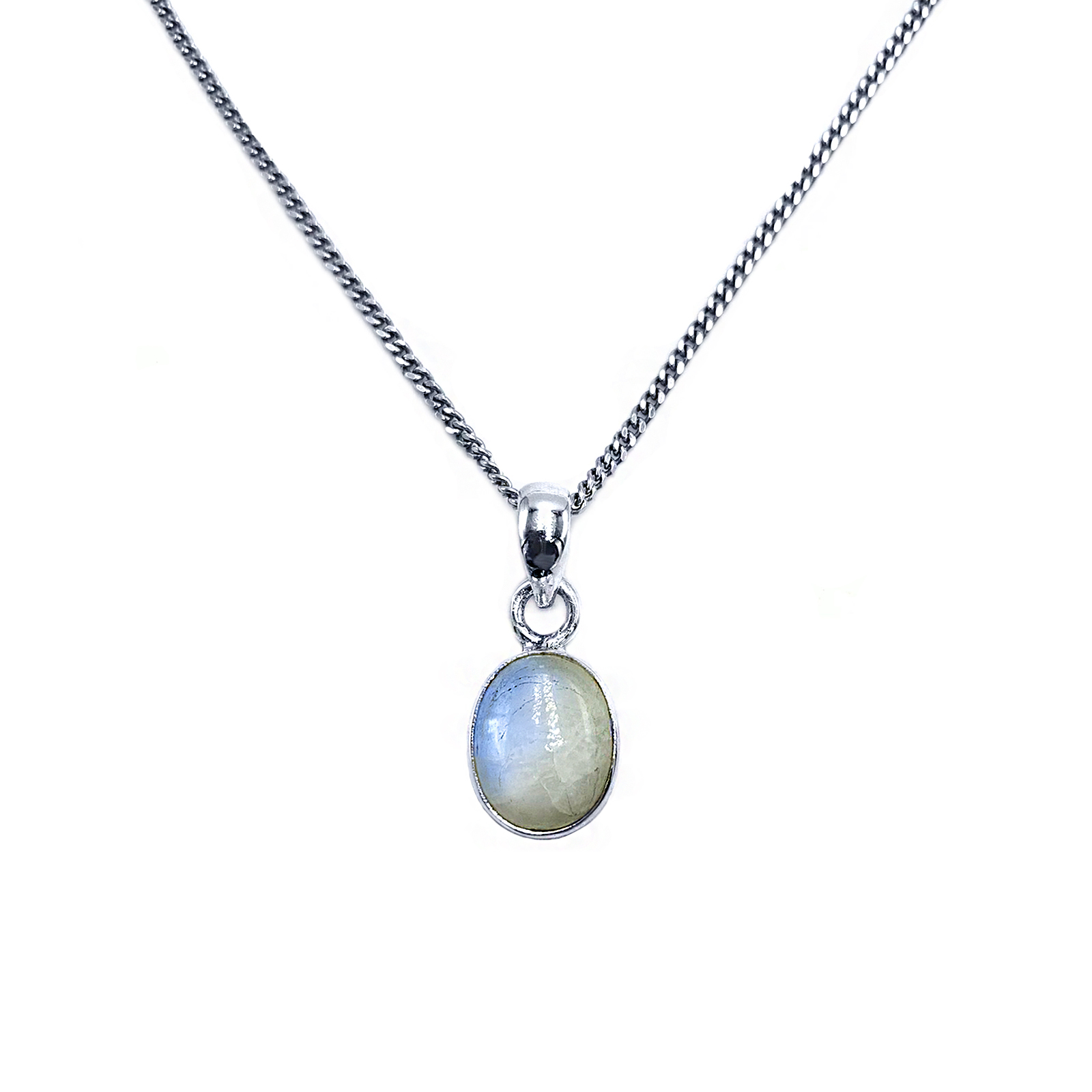 Ασημένιο χειροποίητο μενταγιόν με οβάλ Φεγγαρόπετρα (Moonstone) eGAIA