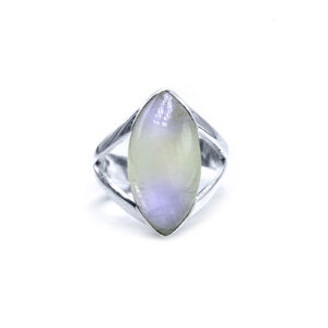 Χειροποίητο Ασημένιο δαχτυλίδι με Φεγγαρόπετρα (Moonstone) ναβέτα eGAIA