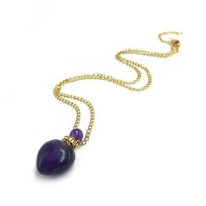 Χειροποίητο μενταγιόν μπουκαλάκι καρδιά Αμέθυστος – Ο λίθος της ηρεμίας και της πίστης