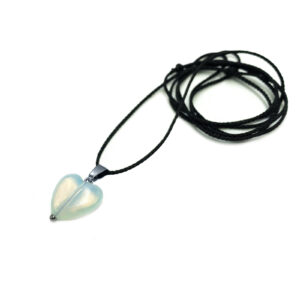 Φυλαχτό καρδιά Φεγγαρόπετρα (Moonstone) – Ο λίθος της διαίσθησης