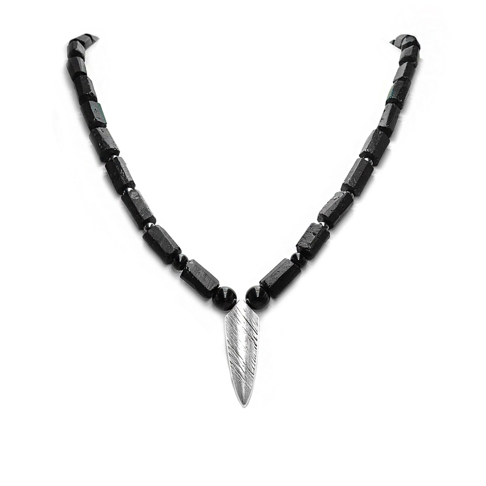 Χειροποίητο ανδρικό κολιέ Βέλος με Μαύρη Τουρμαλίνη eGAIA